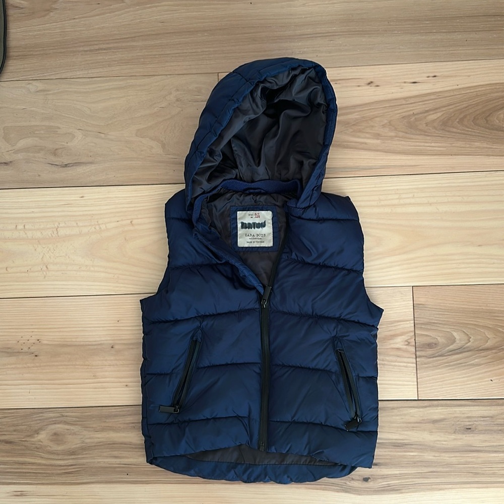 Hooded vest